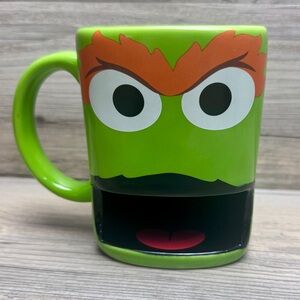 NWT Enesco Our Name is Mud "Oscar The Grouch" Sesame Street Slot Cookie Mug